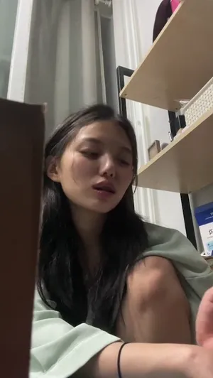 신작 ✨ 핑크잠옷녀 【소주병녀 】 _담타 후 자위분수 - 국산야동 인기 한국야동