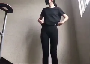 계단야노찍다 이웃한테 걸림 - 한국야동 인기 한국야동