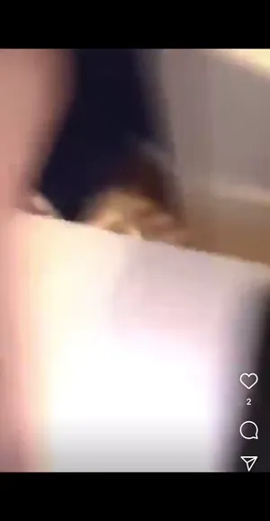 스무살 존예 가슴타투녀 라방 꼭지노출 - 인기 한국야동 실시간 국산야동