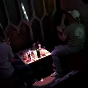 클럽에서 물고빨고