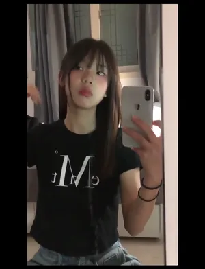 스무살 풋풋한 자취녀 핑두셀카 (얼공)