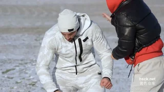 발정난 섹녀들과 게임 놀이